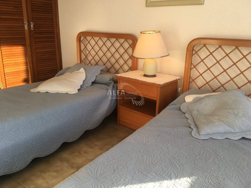 Imagen 13 de 28 de Apartamento En Venta En Punta Del Este, Mansa, Frente Al Mar! - Punta Del Este Peninsula