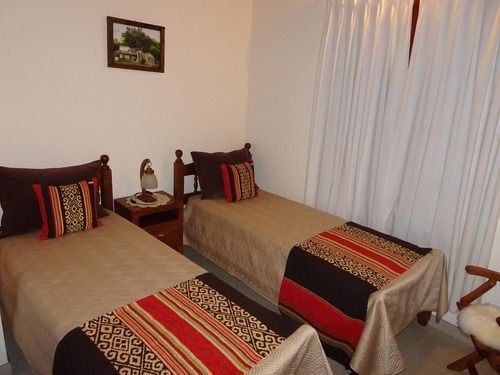 Casa En Venta - 3 Dormitorios 4 Baños 2 Cocheras - 332mts2 - Villa Gesell