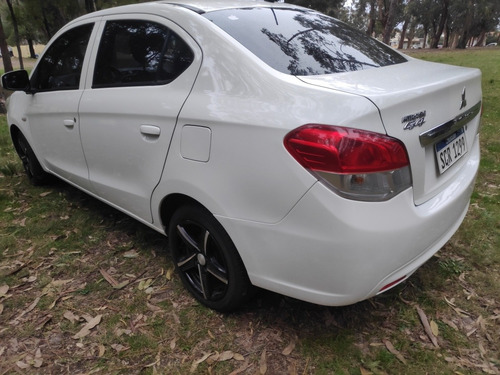 Mitsubishi Mirage 1.2 Full Sedán