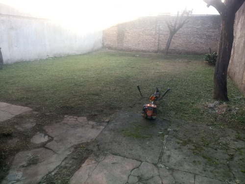 Imagen 3 de 3 de Dueño Vende Terreno/lote En Zona Caseros Centro Sobre Av. San Martín A Tres Cuadras De La Estación.