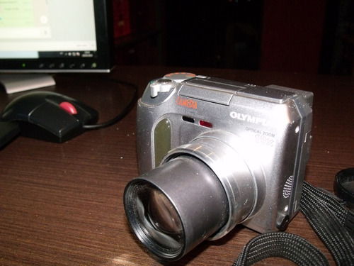 Camera Digital Olympus C 730 Ultra Zoom