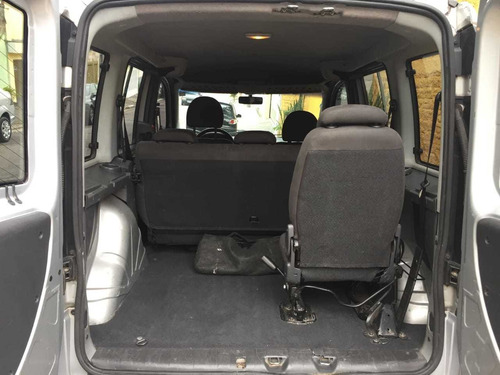 Fiat Doblo 2013 1.8 16v Essence Flex 5p