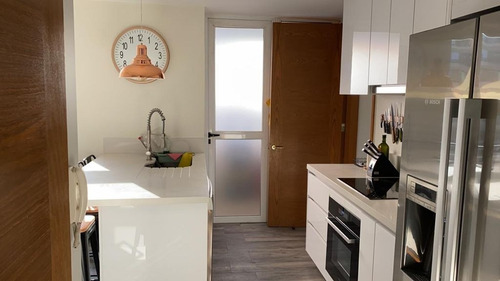 Imagen 6 de 17 de Departamento Recién Remodelado En Pleno Alonso De Córdova