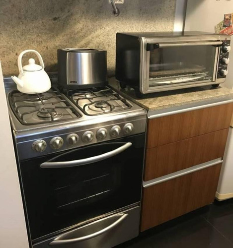 Imagen 6 de 17 de Hermoso Monoambiente De 60 M2 Con Balcón Y Vista A Pulmón De Manzana