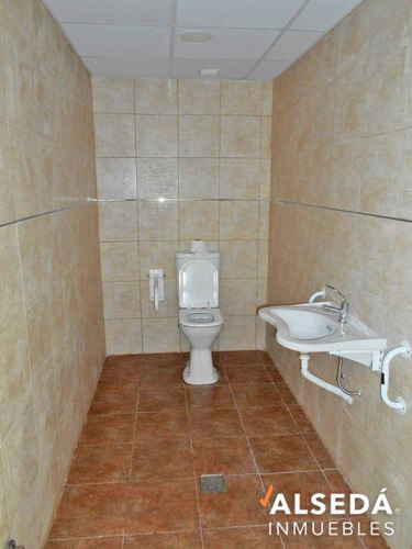 Imagen 21 de 27 de Casa Uso Comercial - Luis Agote