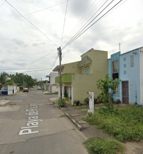 Casa De Recuperación Bancaria En Playa Pacana 108, Arboleda San Ramon, Medellin, Veracruz (vd076)