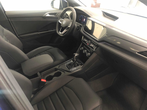 Imagen 24 de 25 de Volkswagen Taos 2023 1.4 250 Tsi Highline