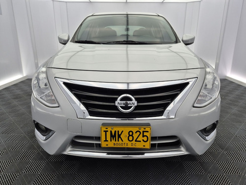 Nissan Versa 1.6 Advance