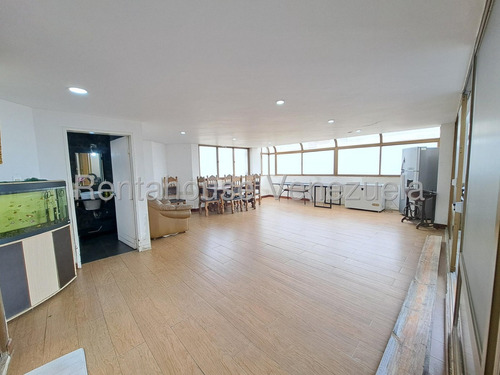 Urb. Guaicai Hermoso Y Espacioso Penthouse Duplex Terraza Con Doble Altura. Mo 25-8897