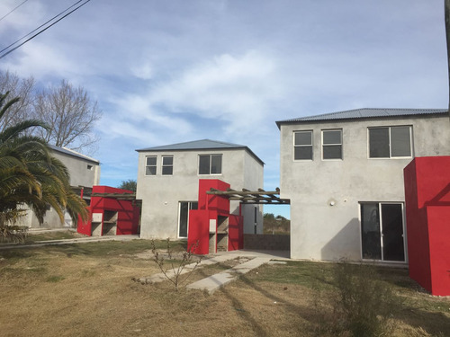 Casa En Venta De 2 Dormitorios En Real De San Carlos (ref: Iea-846)