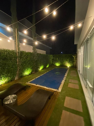 Imagem 20 de 25 de Casa À Venda, 448m² De Área Construída, 400m² De Terreno, No Residencial Alphasitio, Em Alphaville - Santana De Parnaíba-sp. - Ca0368