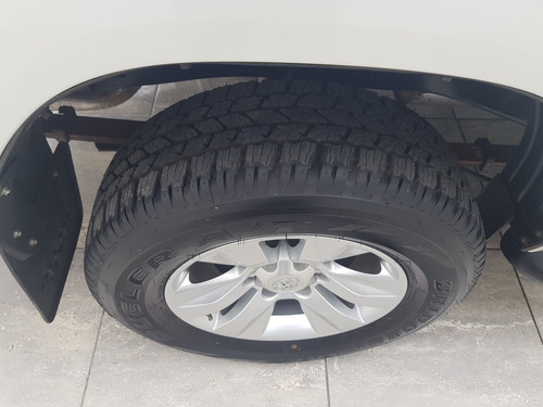 Toyota Hilux Srv