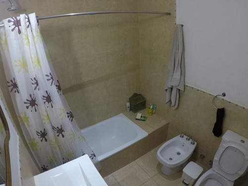 Imagen 18 de 25 de Triplex En Complejo Cerrado - Bella Vista