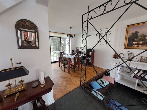 Casa En Venta 3 Dormitorios Colegios Apumanque En Las Condes