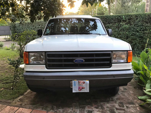 Imagen 2 de 14 de Ford F-100 Doble Cabina Carroza