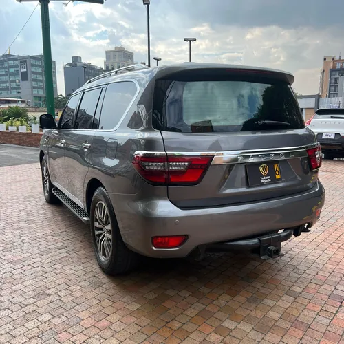 Nissan Patrol 5.6 Y62 King