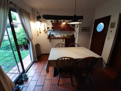 Imagen 6 de 14 de Casa En Venta En Castelar Norte