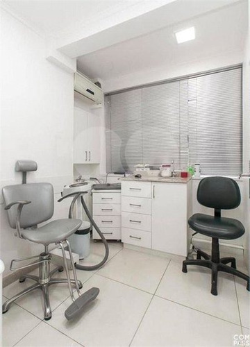 Ótima Sala Comercial Própria Para Clínica No Centro De Porto Alegre - 28-im515966