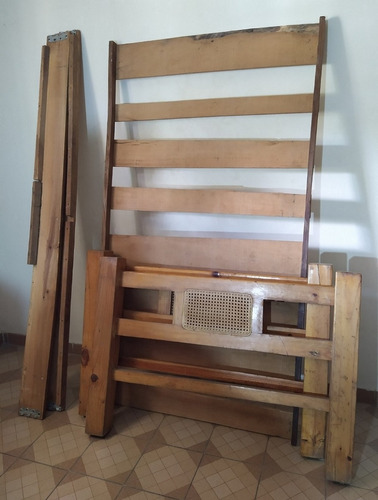 Cama Individual De Madera Sólida Con Ratán