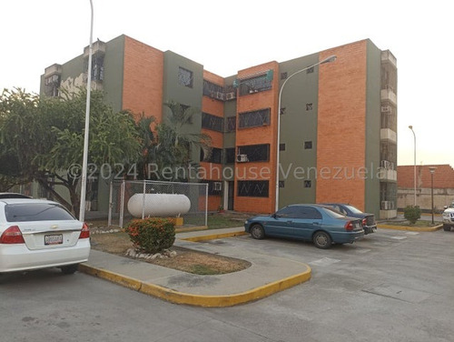 Venta De Apartamento En La Morita Turmero Aragua 24-17587 Mfc