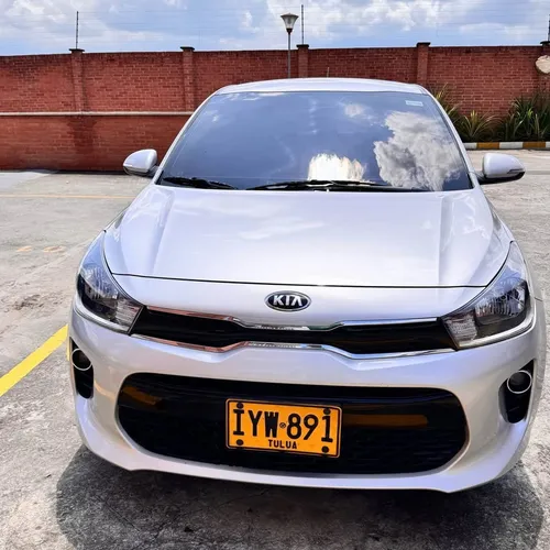 Kia Rio 1.4 Vibrant Hb At