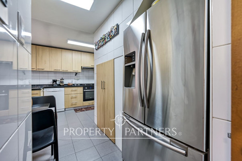 Casa En Condominio Con Excelente Ubicacion, A Paso...