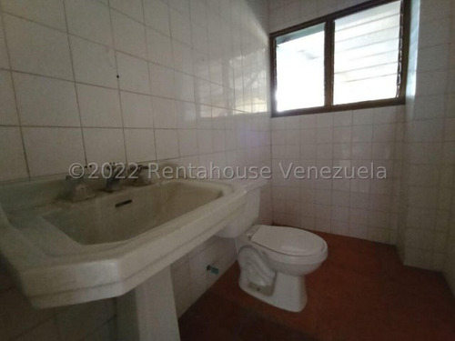 Galpon Nave Industrial Gran Tamaño 2000 Metros Doble Entrada Carga Y Descarga Pesada Area Planta Procesadora Deposito Y Oficinas Negociable Estef 24-23461