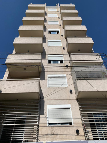 En Venta A Estrenar Lindismo 2 Amb. Super Luminoso Con Balcon