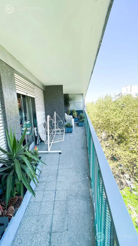 Apartamento En Alquiler En Pocitos, 3 Dormitorios, Excelente Vista, Las-19595