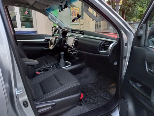 Toyota Hilux 2021 2.8 Cd Srv 177cv 4x2