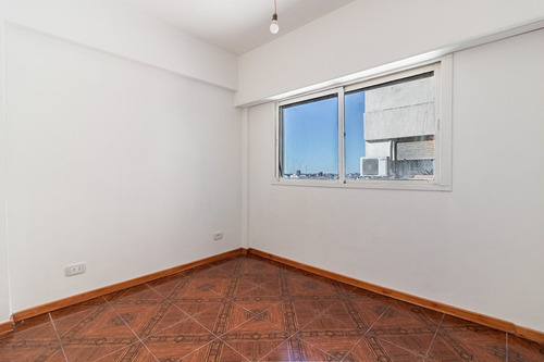 Venta Depto 2 Amb En Flores Cocina Independiente