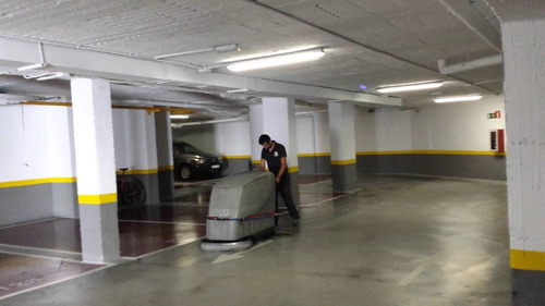 Imagen 6 de 6 de Limpieza De Supermercados Garajes Talleres Pisos Moquet