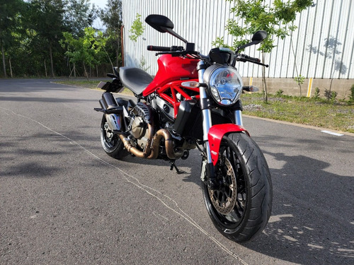 Imagen 2 de 12 de Ducati Monster 821