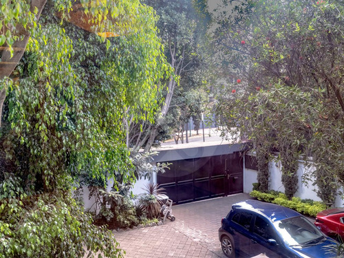 Casa En Venta En Lomas De Tecamachalco 3 Recámaras