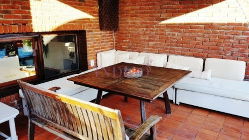Imagen 9 de 14 de Muy Lindo Departamento En Alquiler En Manantiales, 3 Dormitorios , Mas Dependencia De Servicio.