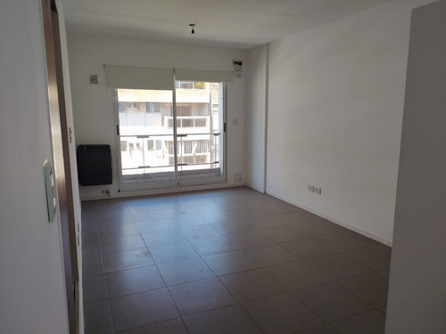 Venta Monoambiente Al Frente Centro