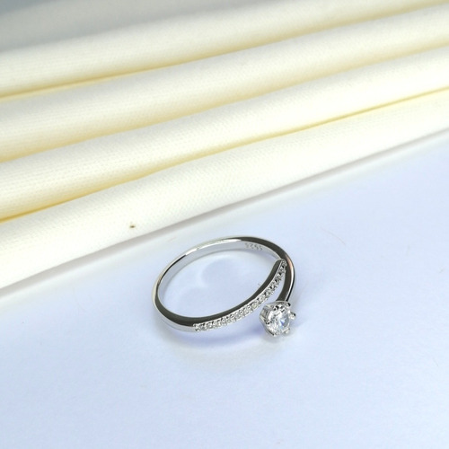 Anillo Ajustable Estilo Simple Zirconia Plata 925