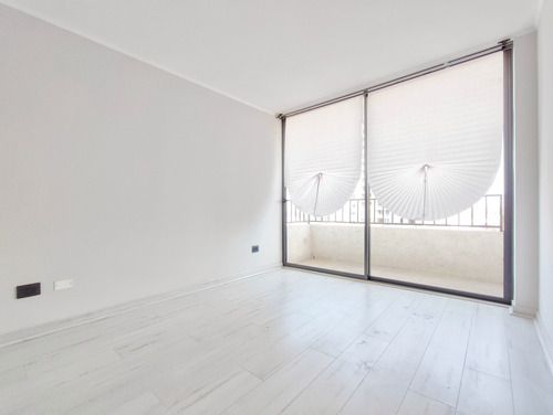 Edificio Av. Lo Ovalle (1 Est. 1 Bod.) Vista Norte Piso 4
