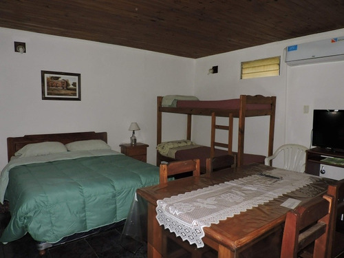 Imagen 15 de 27 de Alquilo 3 Cabañas Con Piscina Compartida Para 2 O 3 Personas