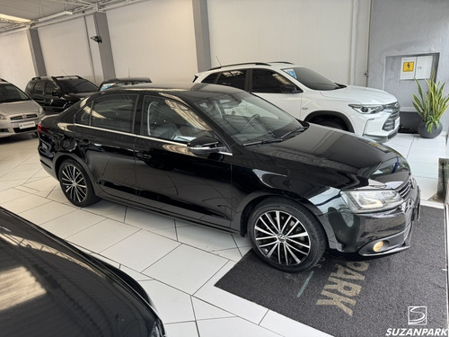 Volkswagen Jetta 2.0 Tsi Highline 4p 211 hp