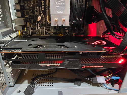 Asus Rog Strix Rx5700 Xt Gaming Oc Edition (Usado)