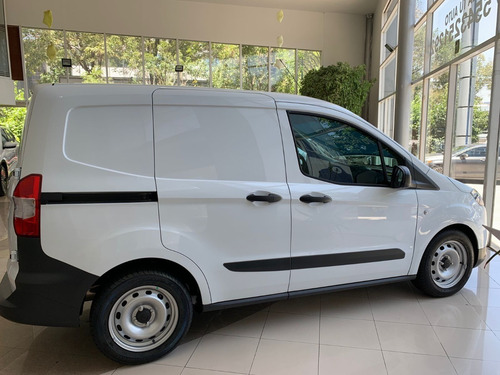 Imagen 1 de 9 de Transit Courrier Van T01