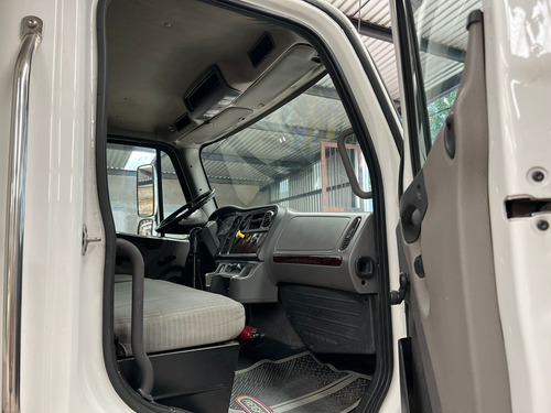 Camion Torton Con Plataforma Traccion 6x4, Llantas Nuevas