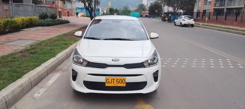 Kia Rio 1.4 Emotion sedan