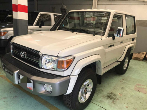 Toyota Macho Full Equipo