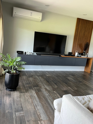 Casa Al Agua Barrio Virazón En Venta