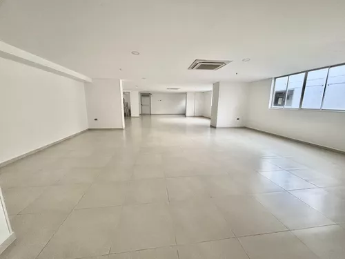 Apartamento Con Una Excelente Vista Piso 17