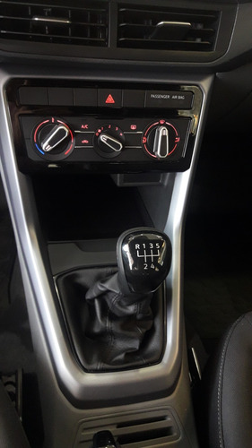 T-cross Version Trendline W