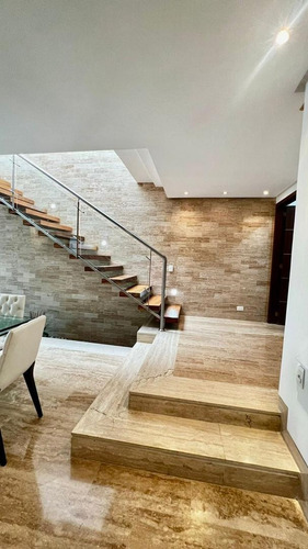 Vende O Alquila Town House Terrazas De La Viña. Lino Juvinao