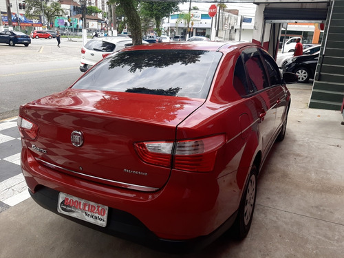 Imagem 1 de 9 de Fiat Grand Siena 2014 1.4 Attractive Flex 4p